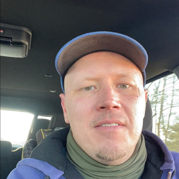 Meet your Posher, Max - Picture 1 of 1